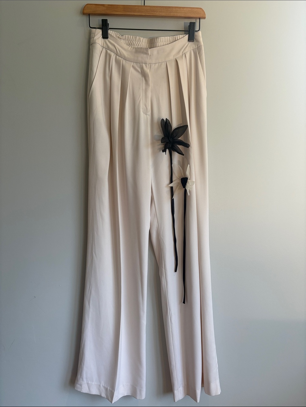 Mango High-Waisted Cream Wide Leg Trousers | Size 2